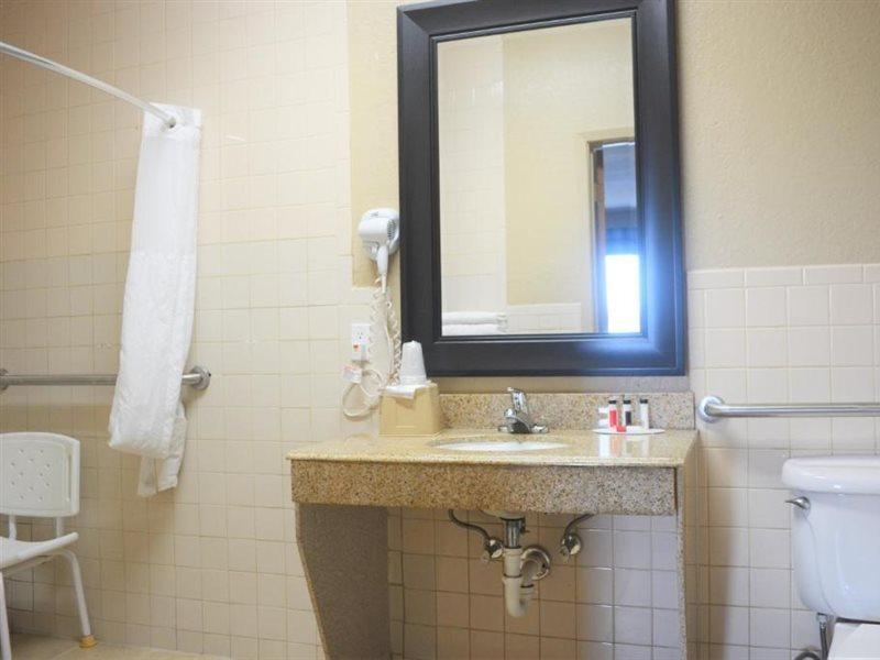 Super 8 By Wyndham Galveston Hotell Exteriör bild