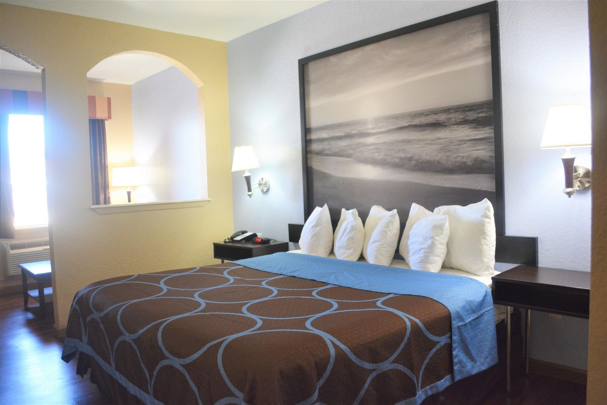 Super 8 By Wyndham Galveston Hotell Exteriör bild