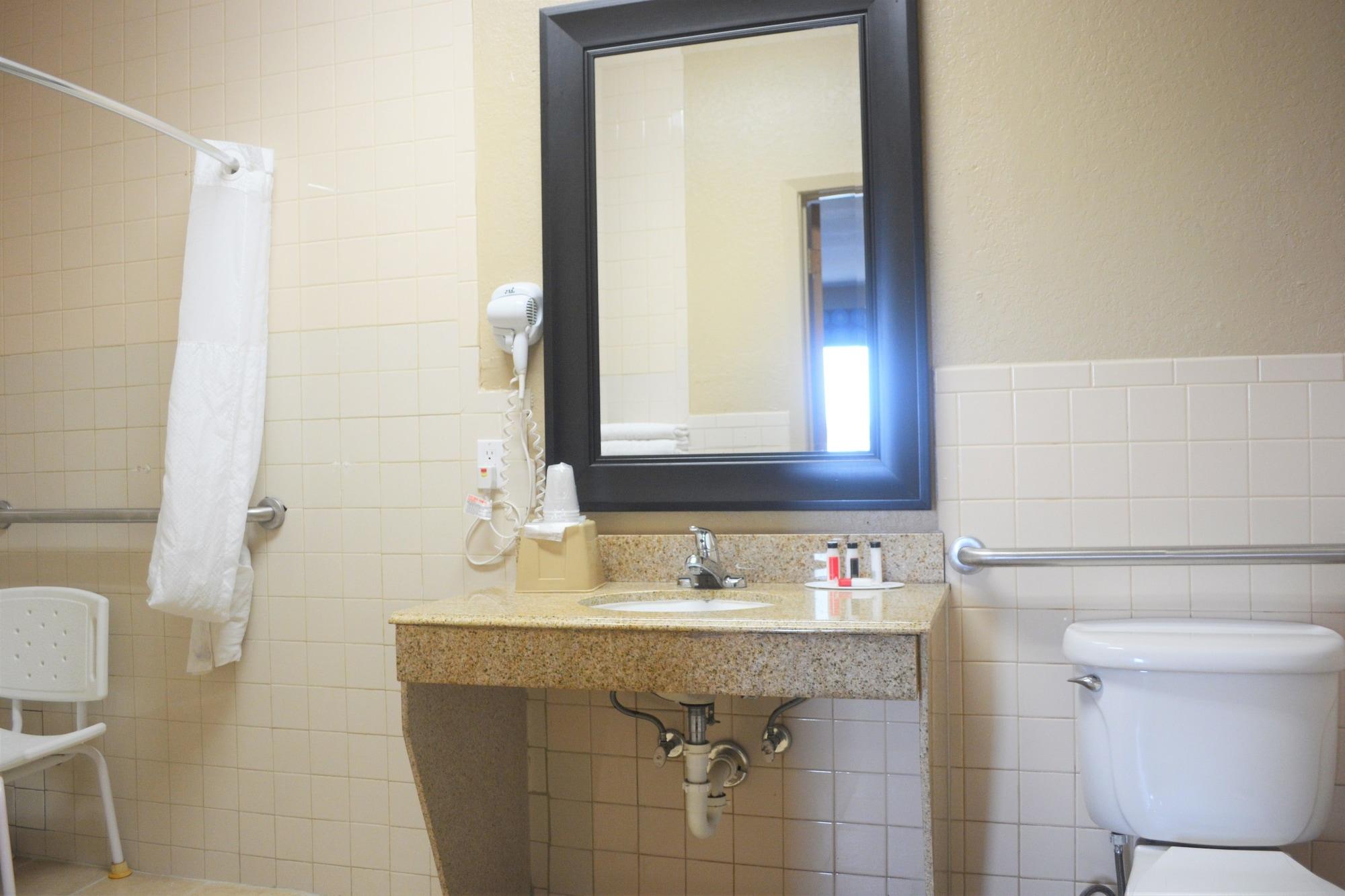 Super 8 By Wyndham Galveston Hotell Exteriör bild