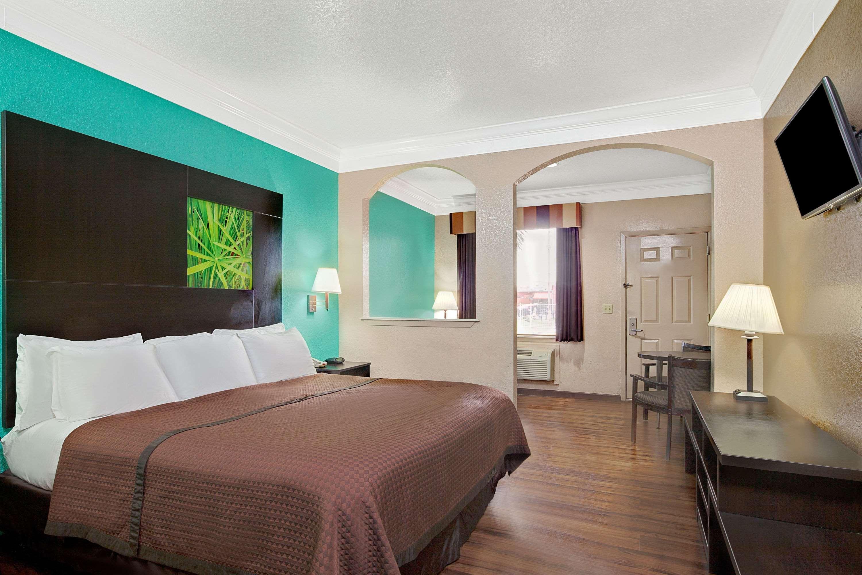 Super 8 By Wyndham Galveston Hotell Exteriör bild