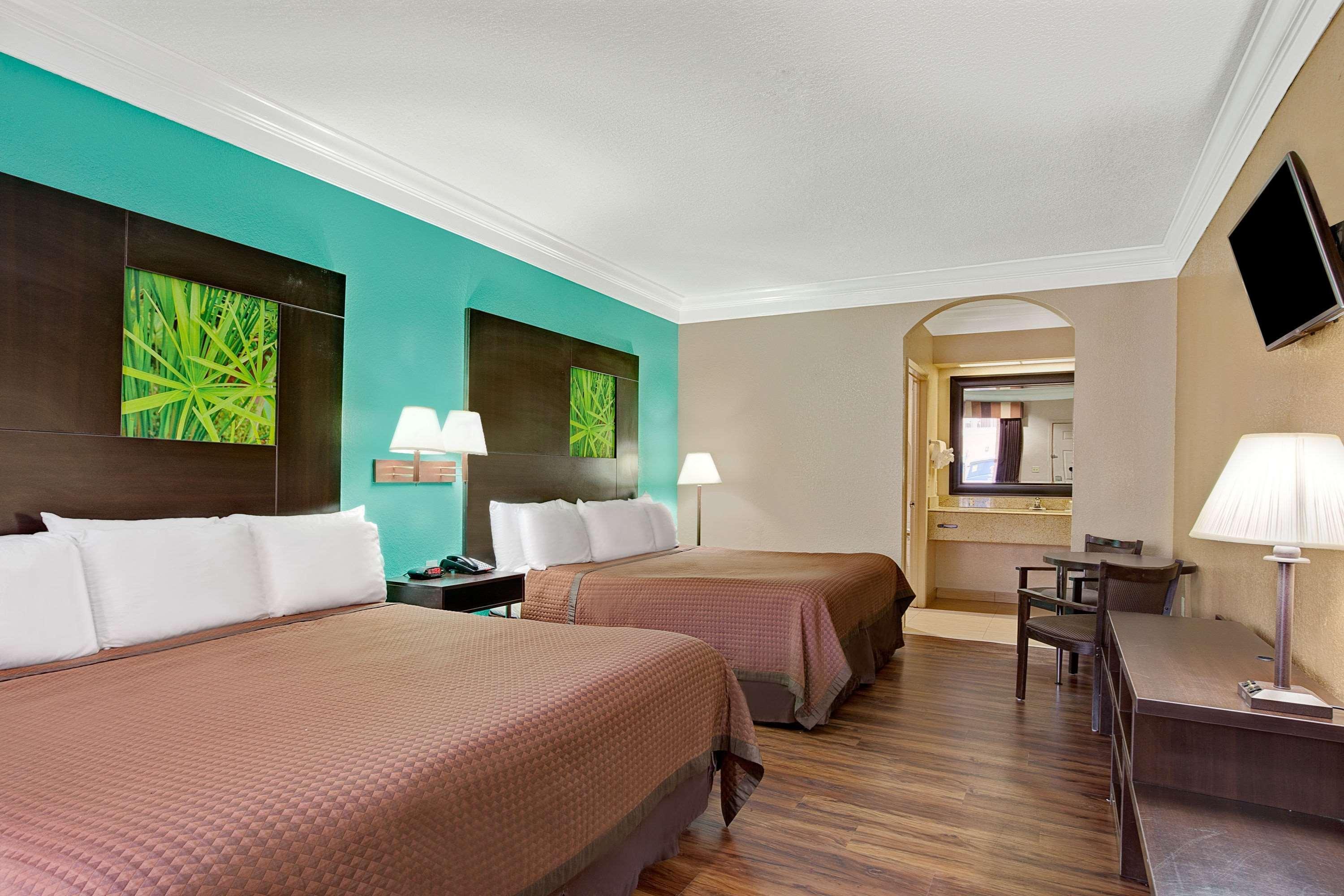 Super 8 By Wyndham Galveston Hotell Exteriör bild