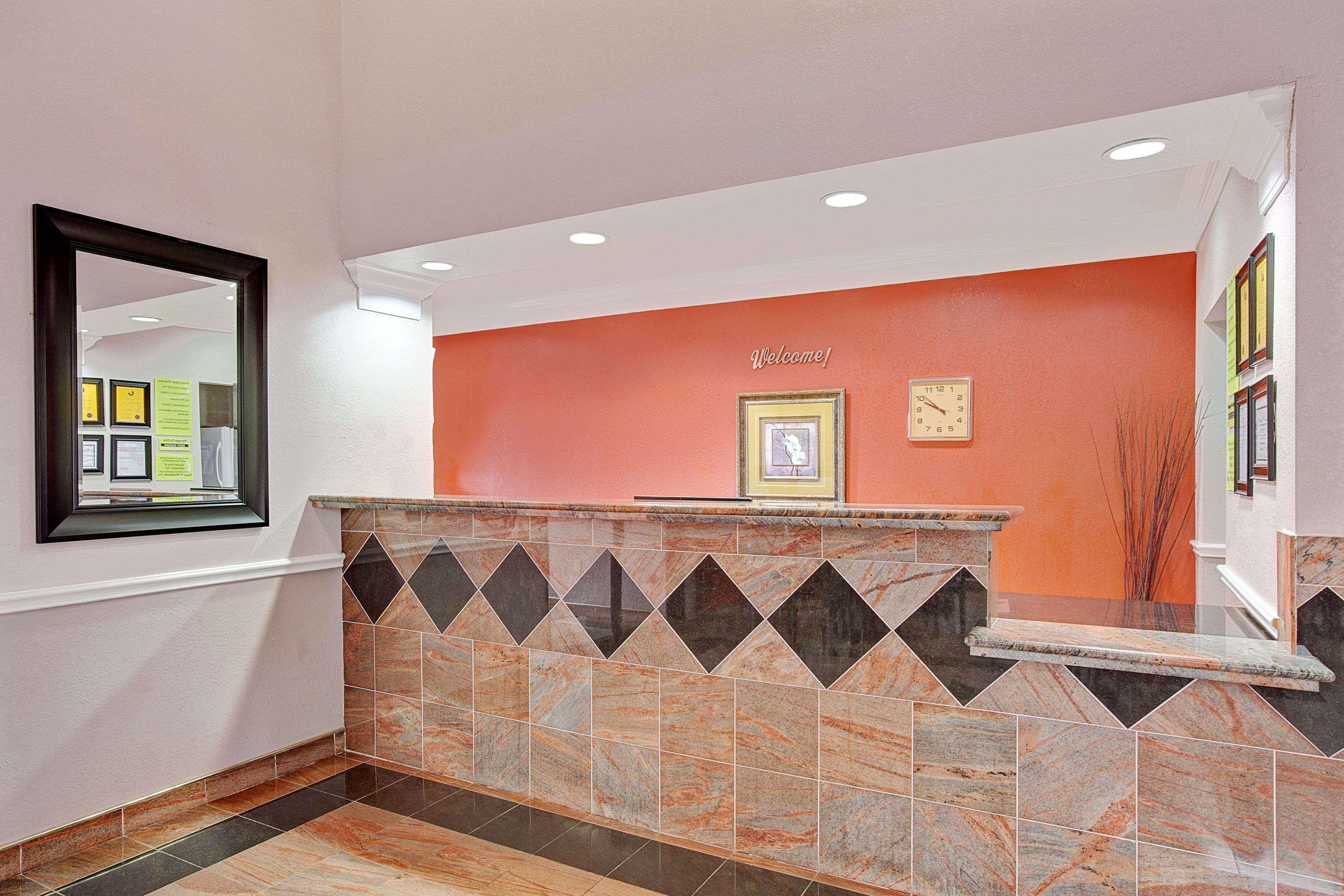 Super 8 By Wyndham Galveston Hotell Exteriör bild